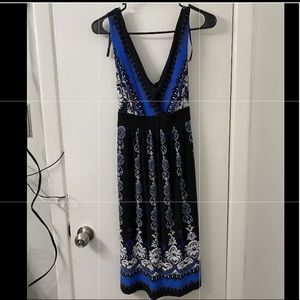 Women’s sleeveless dress size 10